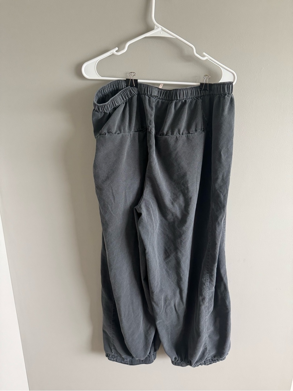 Free People Parachute Pants Elastic-Waist Casual Pants in Charcoal Gray - Picture 2 of 3